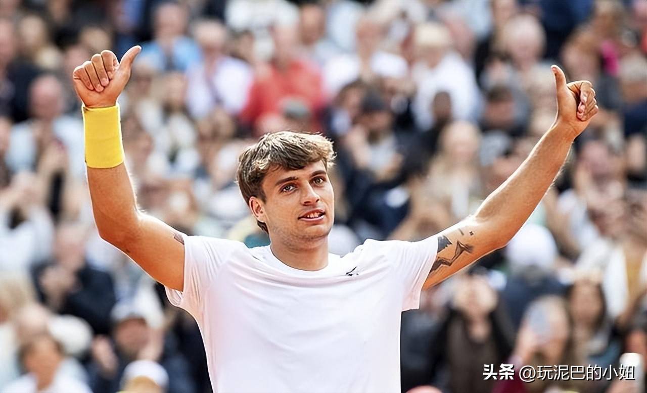 九游体育官网-德约科维奇遭遇十五持续失利，篮网教练压力巨大！再创辉煌时刻(德约科维奇到底怎么了)